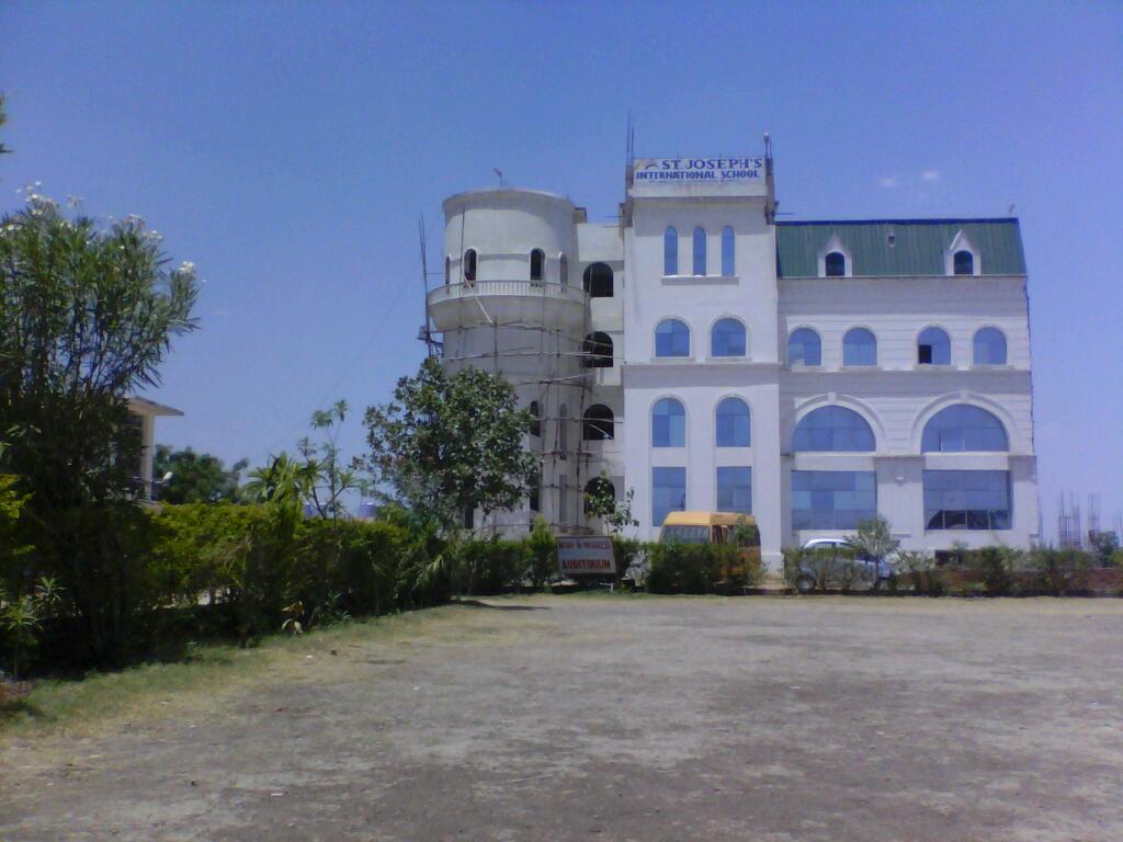 St. Joseph\'s International School